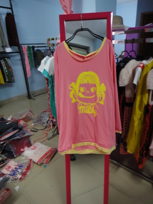 地攤服裝批發(fā)指南 擺地攤賣什么服裝利潤高且好賣？